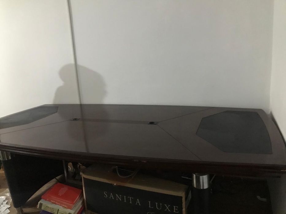 Отдам даром стол офисный