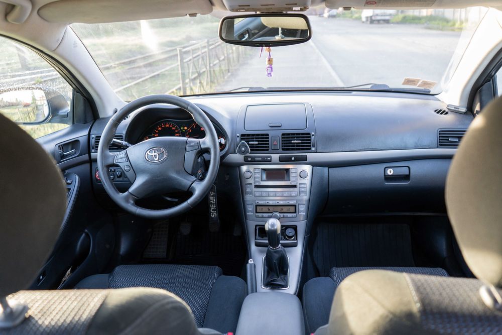 Toyota Avensis T25 II Facelift 2007 – 1.6 Benzina + GPL, 310.900 km stare perfecta de functionare, ruleaza aproape zilnic, toate reviziile la zi