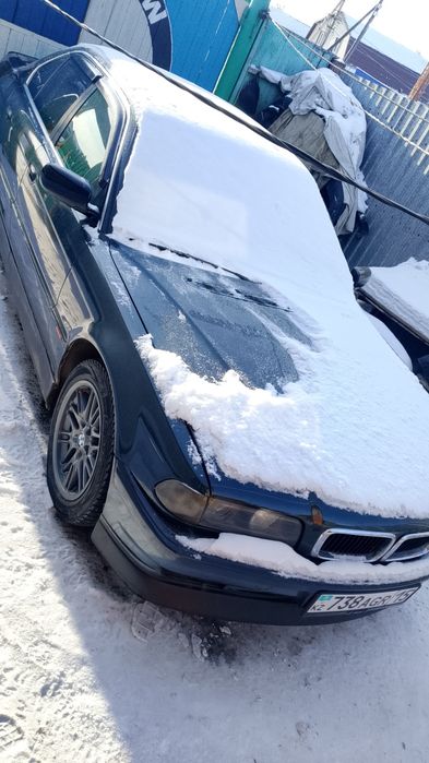 Продам БМВ е 38 год 1995