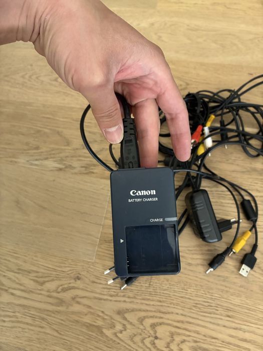 Зарадяка видеокамер Canon Sony старых