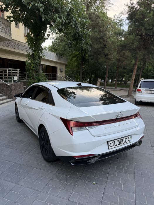 Hyundai elantra 1.6 3pazitsa