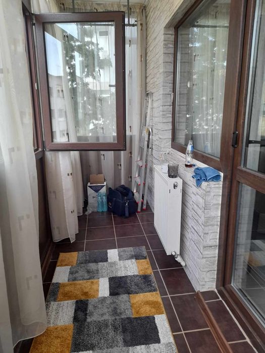 Închiriez apartament cu 3 camere in Dorobanți 1
