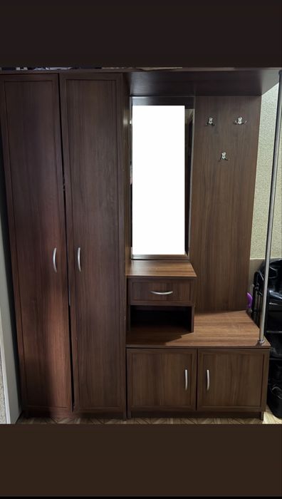 Продам прихожую