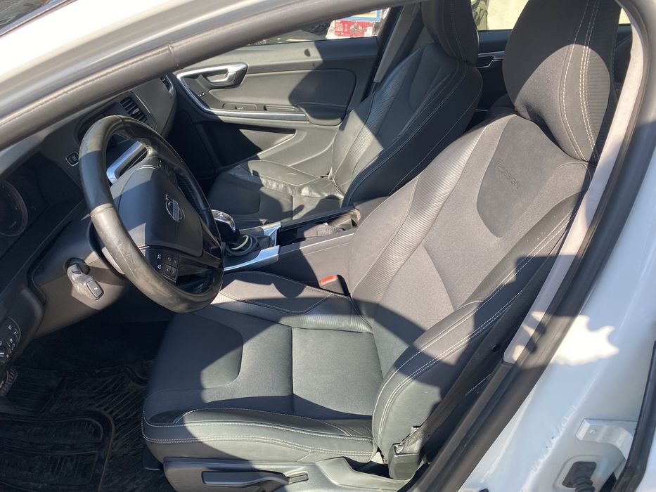 Volvo V60 1.6 2013  automată.