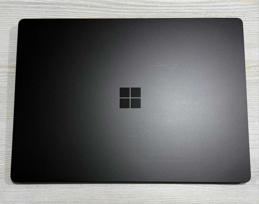 Microsoft Surface Laptop 5 Black 13.5" 2K Несенсор i7 1260U 32GB/512GB