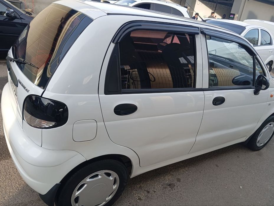 Срочна матиз сотилади 2011