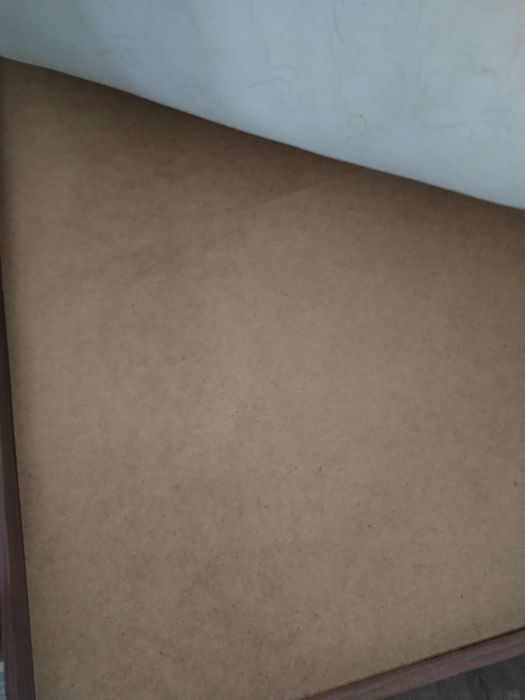 Кровать с матрасом