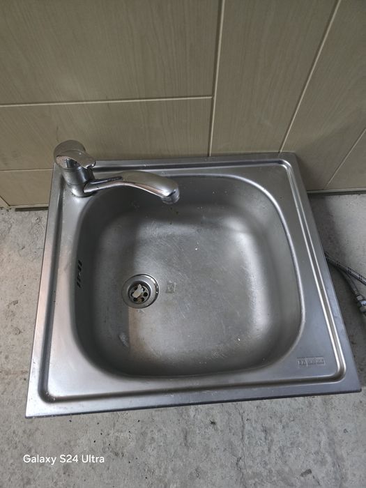 Кростренежор , басейн, жилетка,мивка