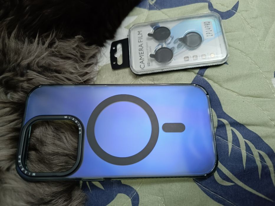 Чехол и защитные стекла для iPhone 14 PRO