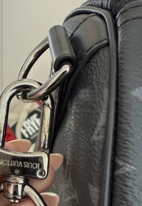 Geanta voiaj unisex Louis Vuitton, super calitate,curea detasabila umă