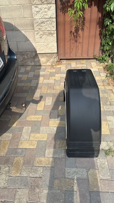 Подкрылки на бортовой и будку Спринтер