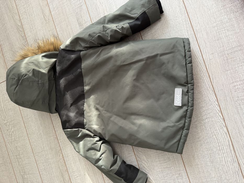 Детская куртка в отличком состоянии.