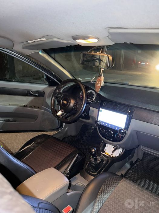 Ласетти 1.8 сотилади