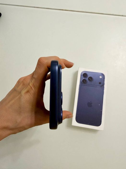 Продам iPhone 17 pro