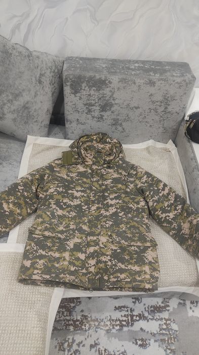 Бушлат подойдёт и муж.и жен . сшытый на заказ размер 44-48 нужно мерит