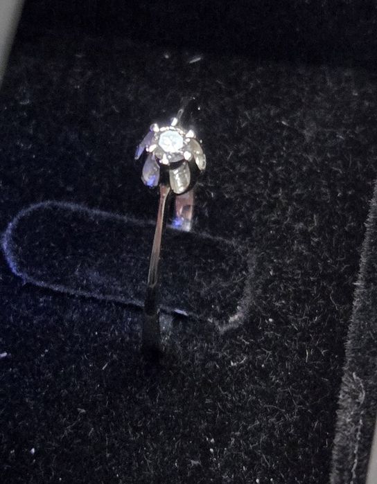 Годежен пръстен. Нов. Бяло злато 0.08ct/ 1.82гр 14к