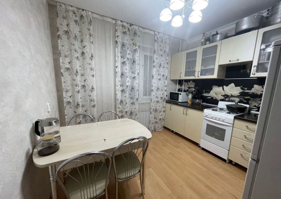 3к мкр Аэропорт 80 кв этаж 5/9 2016 года