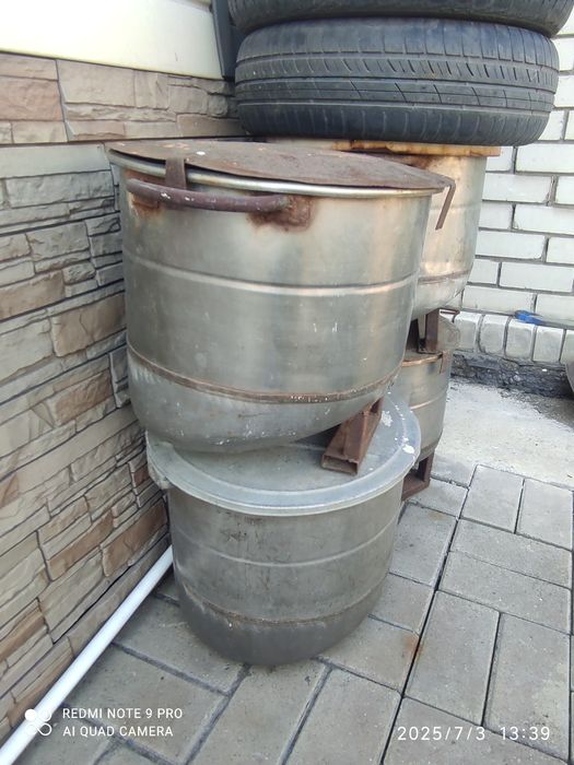 Бак мусорный бытовой