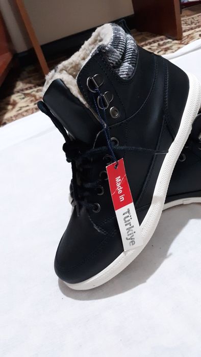 Продаются мужские сапоги