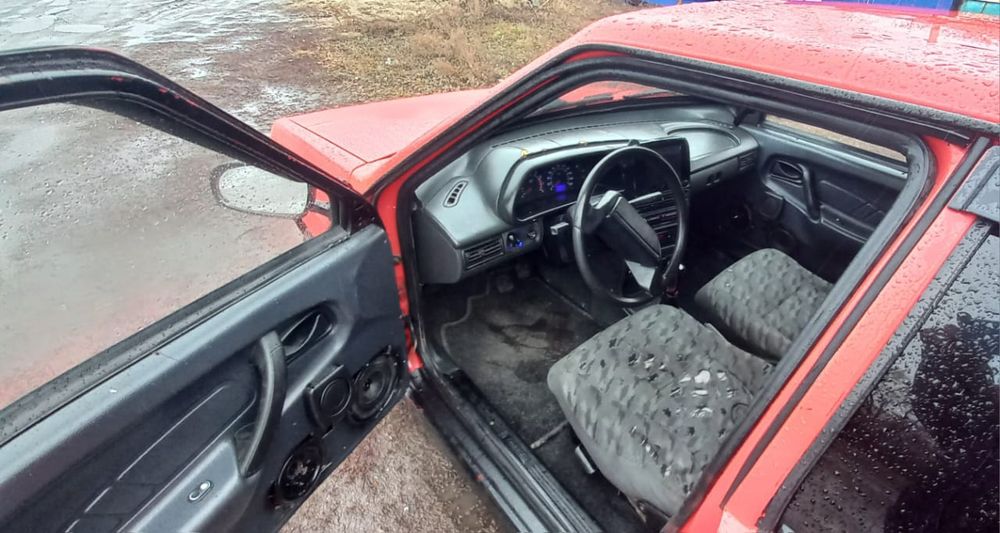 На ходу  работает ездиет