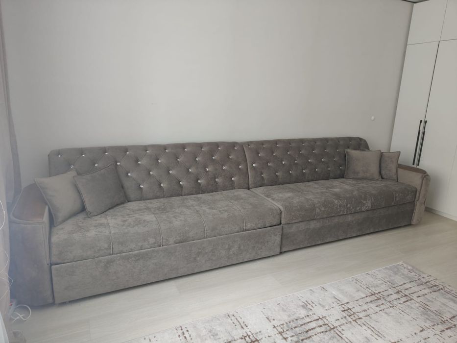 Продается практический новый диван