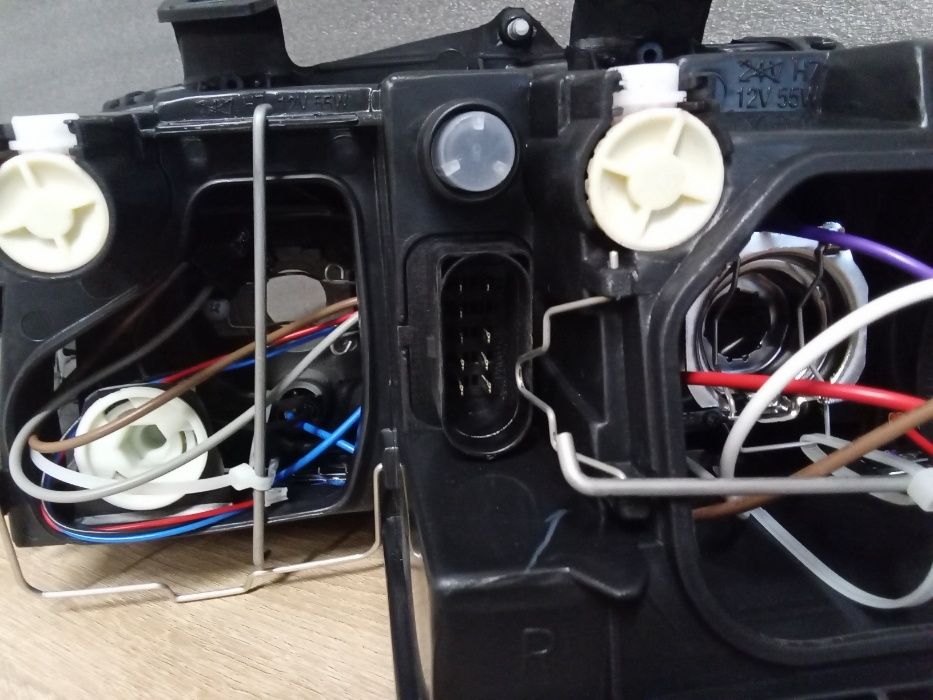 Far faruri halogen stanga/dreapta Audi A4 B6 2000|2001|2002|2003|2004