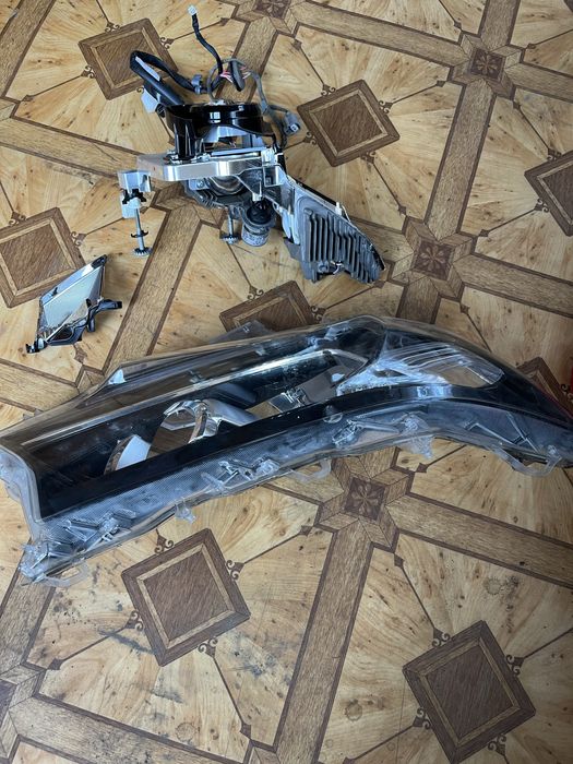 Продам линзы на тойота прадо 150