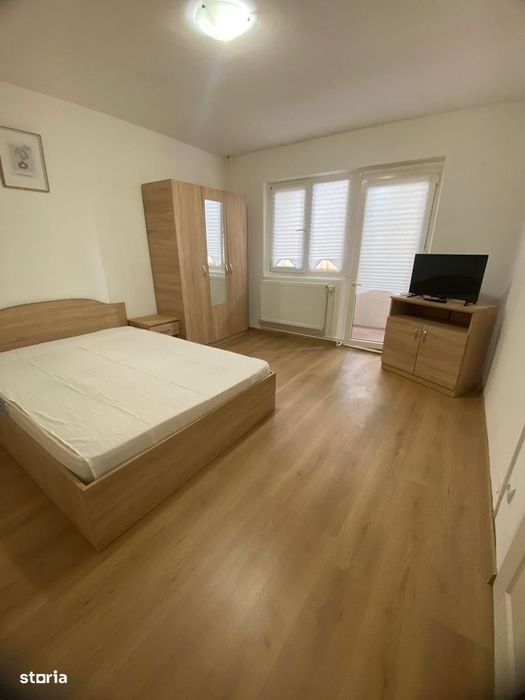Garsoniera la etajul 3 RENOVATA, mobilata si utilata zona NORD
