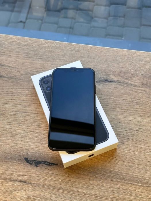 Продам iPhone 11 128Gb Айфон 11 128Гб
