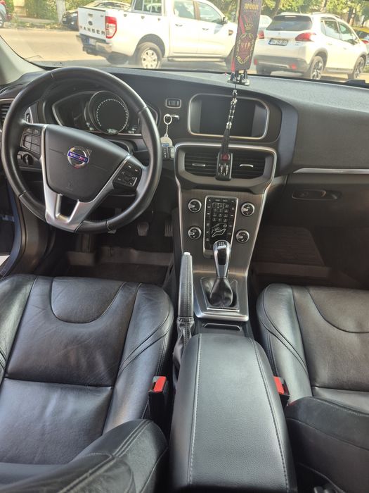 Vând Volvo V40 !