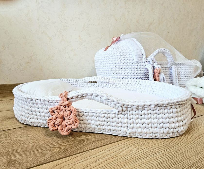 Повивалник, легло за бебе, молзес кошница