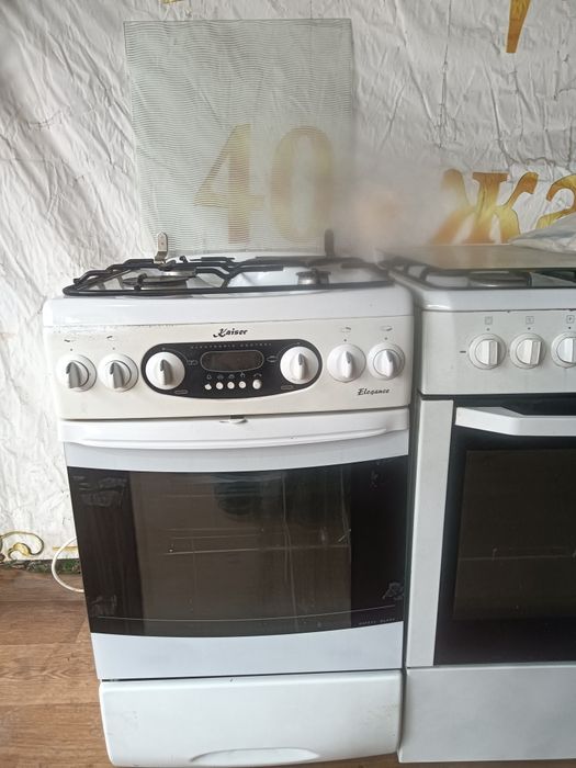 Продам газ плиту Кайзер