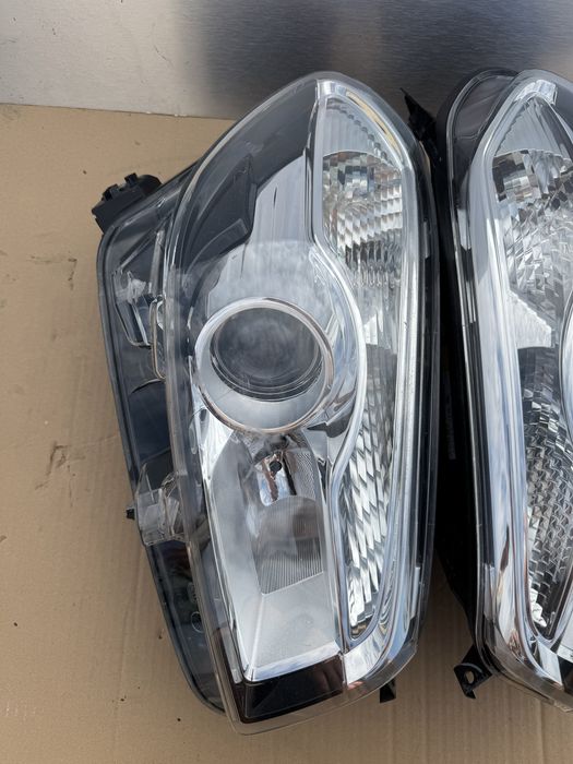 FAR NISSAN QASHQAI dr/st an 2007-2012 stare impecabila!