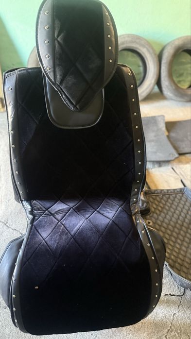 Продам Авточехол универсальный