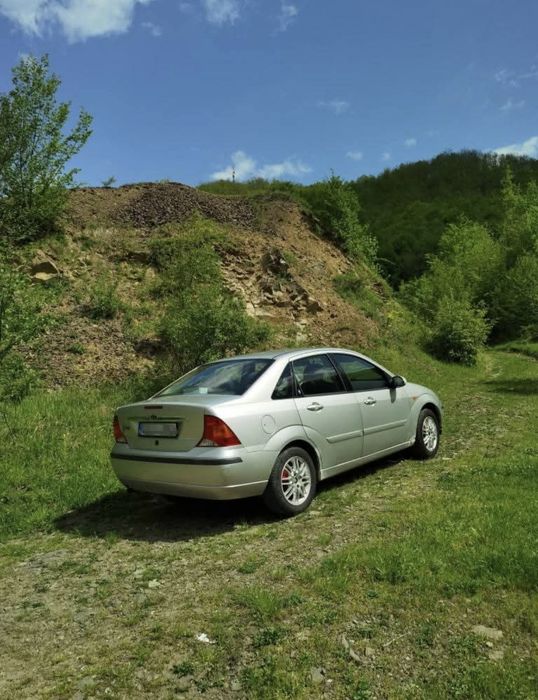 FORD Focus 2002 — imagine 5