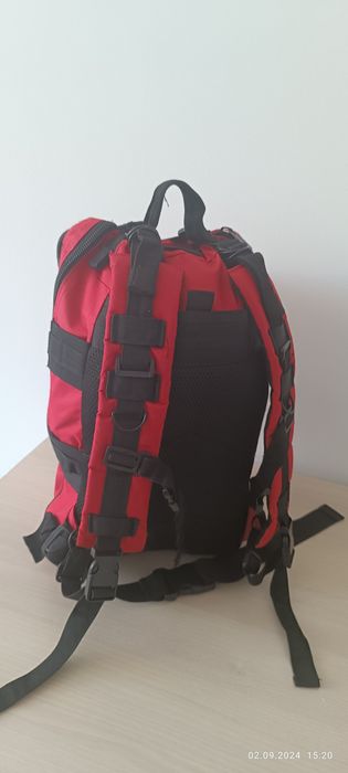 Раница червена нова