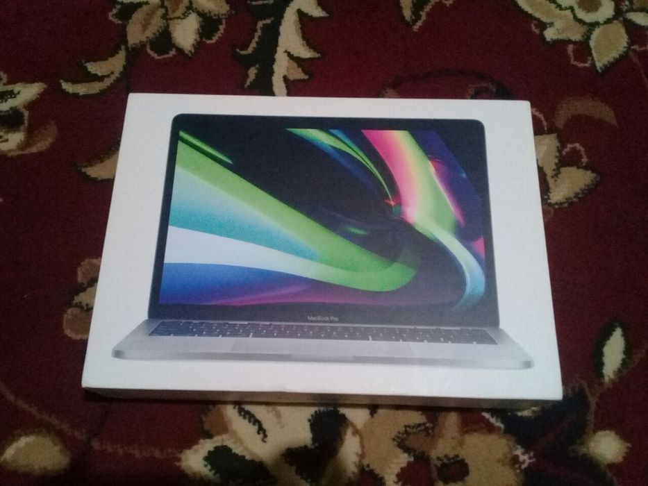 MacBook Pro 13 M1 / 8GB RAM / 512GB SSD / Ideal holatda!