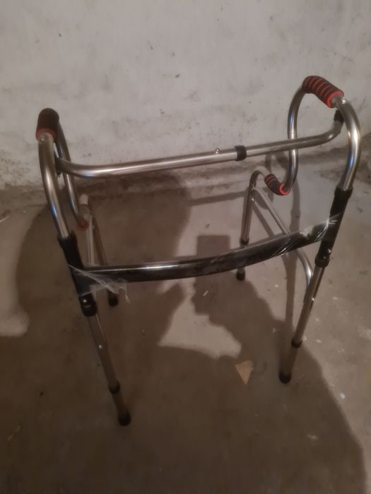 Ходунки и утка новые