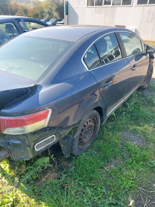 Dezmembrez Toyota Avensis 2.0 S 2010 Deva