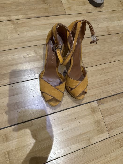 Отдам обувь женская туфли