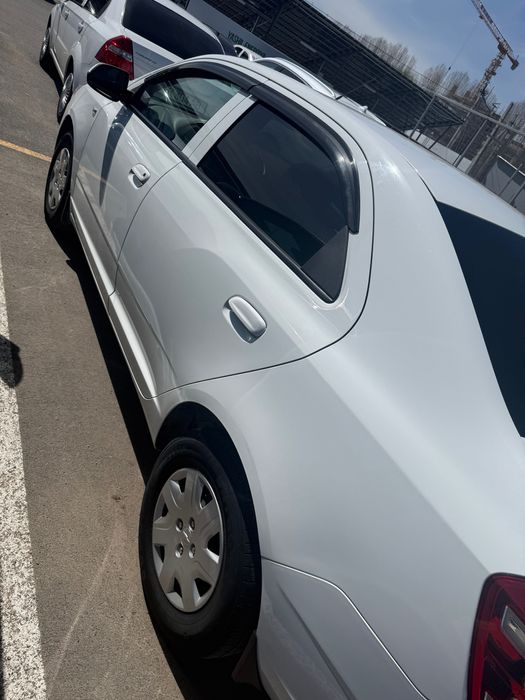 Chevrolet Cobalt 2022 — 5