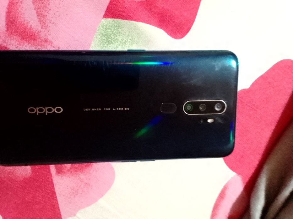 Продам телефон в хорошем состоянии