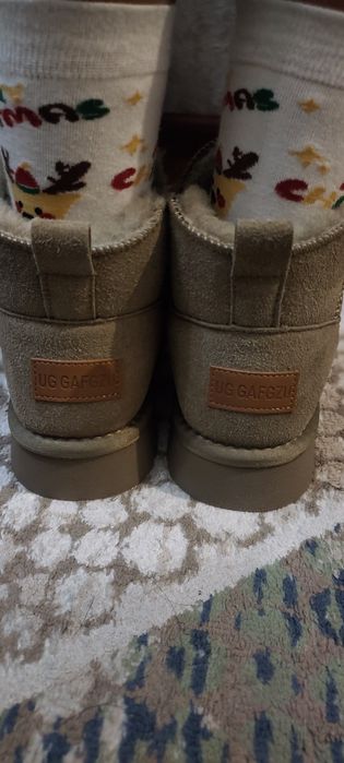Продам угги новая