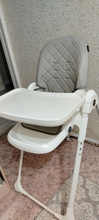 Продам детский стол для питания