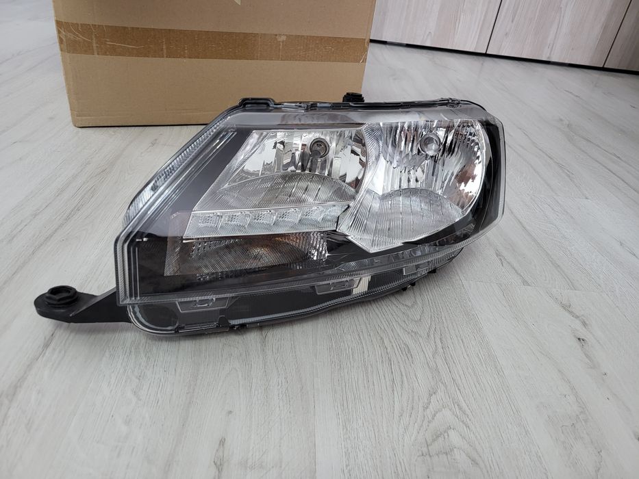 Far stanga skoda rapid 5JB 941 015 B