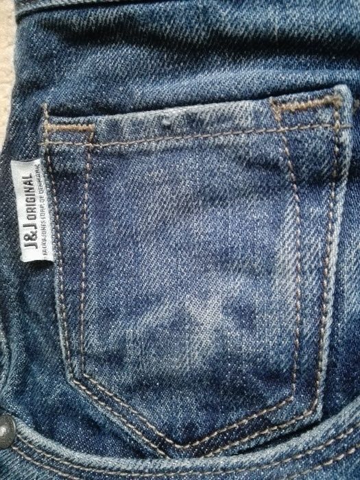 Оригинални стилни мъжки дънки Jack and Jones Anti Fit