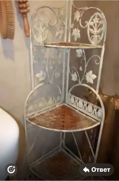 Этажерка металлическая угловая