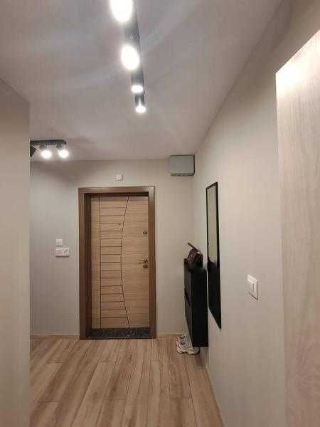 Дава се под наем Двустаен апартамент в Бургас, Лазур - 60 кв.м за 484.5 € - Снимка #7