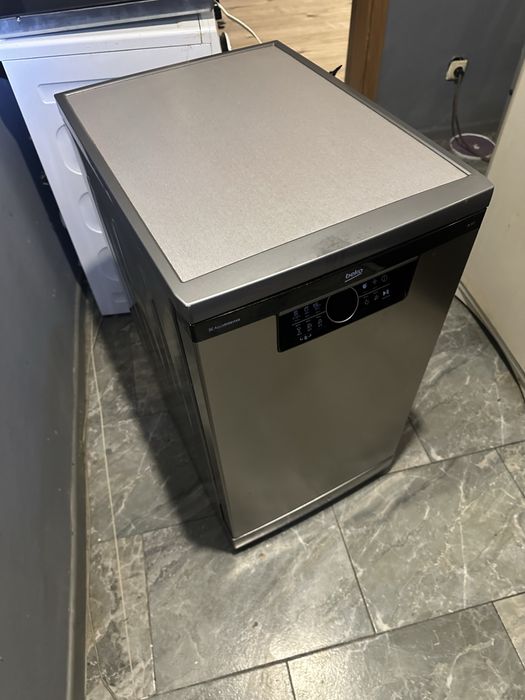 съдомиялна машина  beko  ....