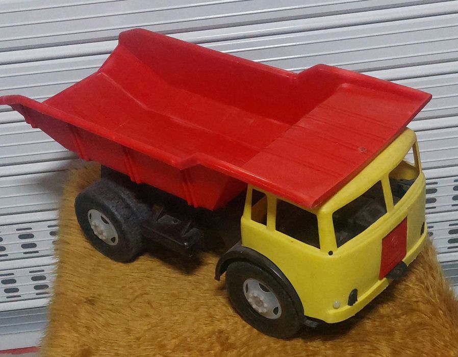 Камион-самосвал от Соца 3 бр